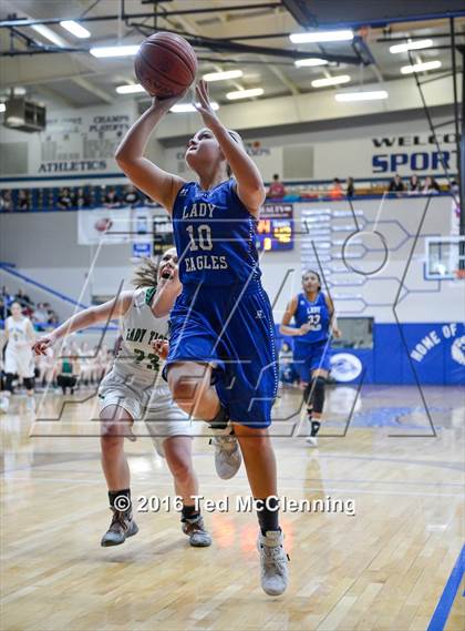 Thumbnail 1 in Valley Springs vs. Paris (AAA 3A State Playoff) photogallery.