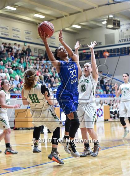 Thumbnail 3 in Valley Springs vs. Paris (AAA 3A State Playoff) photogallery.