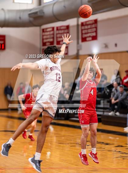 Thumbnail 3 in St. Andrew's vs Darrow (St. Andrews Holiday Classic) photogallery.