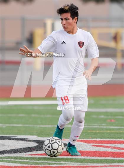 Thumbnail 3 in Maricopa vs. Red Mountain (Coyote Classic Tournament )  photogallery.