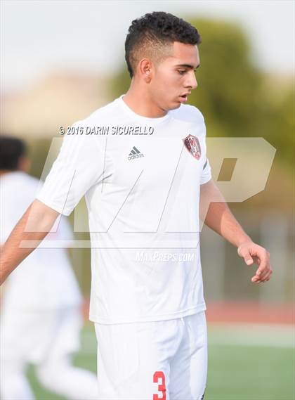 Thumbnail 3 in Maricopa vs. Red Mountain (Coyote Classic Tournament )  photogallery.