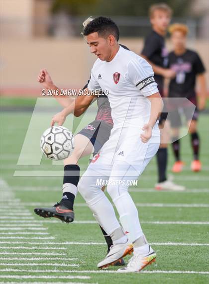 Thumbnail 2 in Maricopa vs. Red Mountain (Coyote Classic Tournament )  photogallery.
