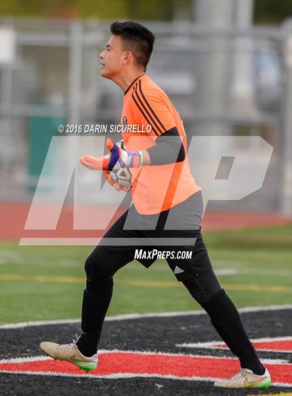 Thumbnail 3 in Maricopa vs. Red Mountain (Coyote Classic Tournament )  photogallery.