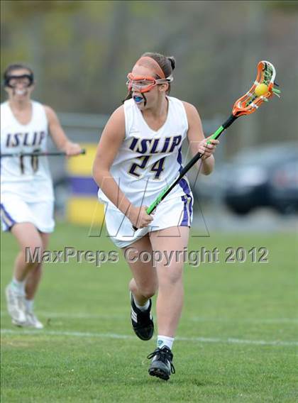 Thumbnail 2 in Bellport @ Islip photogallery.