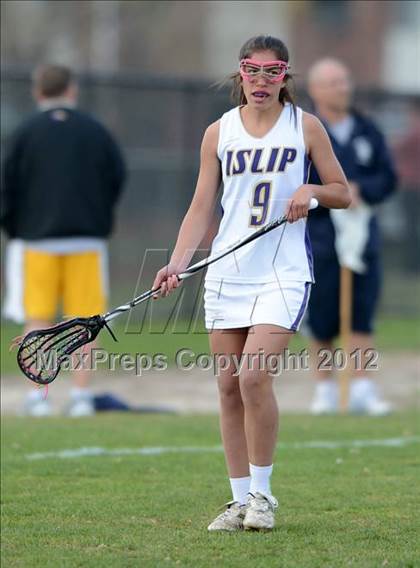 Thumbnail 1 in Bellport @ Islip photogallery.
