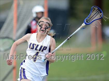 Thumbnail 2 in Bellport @ Islip photogallery.