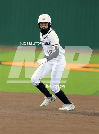 Thumbnail 3 in Farmersville vs Winnsboro photogallery.