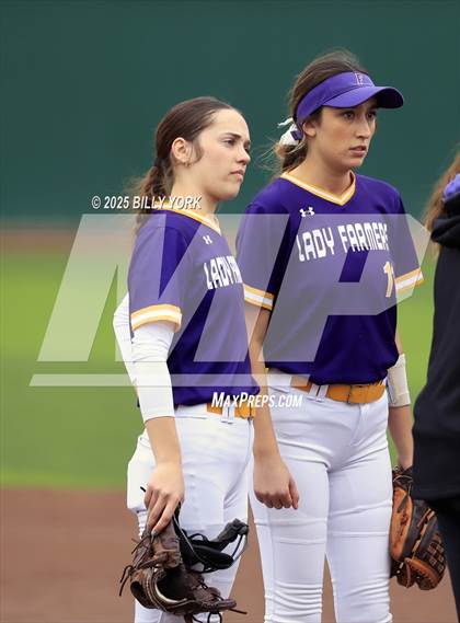 Thumbnail 3 in Farmersville vs Winnsboro photogallery.