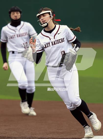 Thumbnail 2 in Farmersville vs Winnsboro photogallery.