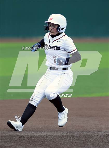 Thumbnail 3 in Farmersville vs Winnsboro photogallery.