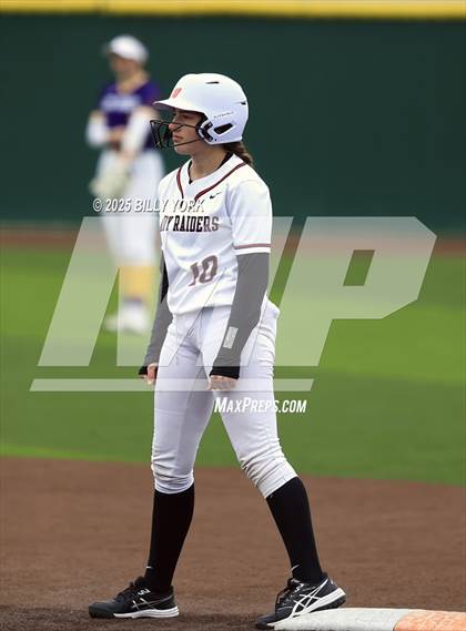 Thumbnail 3 in Farmersville vs Winnsboro photogallery.