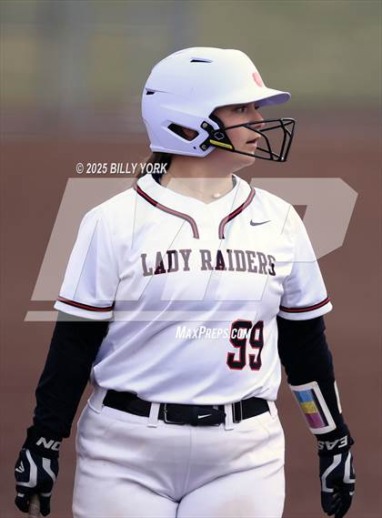 Thumbnail 2 in Farmersville vs Winnsboro photogallery.