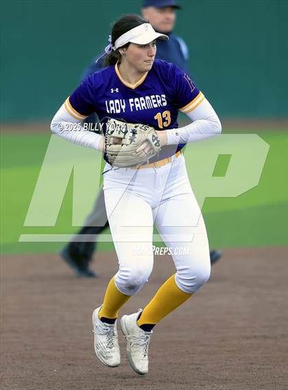 Thumbnail 3 in Farmersville vs Winnsboro photogallery.