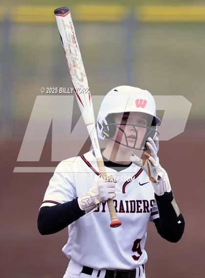 Thumbnail 2 in Farmersville vs Winnsboro photogallery.