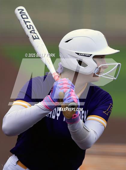 Thumbnail 2 in Farmersville vs Winnsboro photogallery.