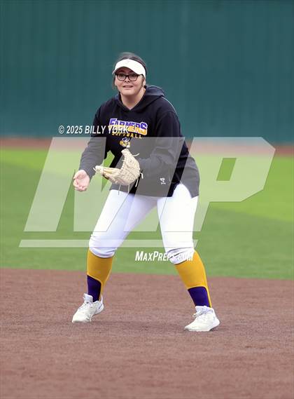 Thumbnail 3 in Farmersville vs Winnsboro photogallery.