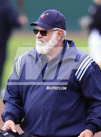 Thumbnail 1 in Farmersville vs Winnsboro photogallery.