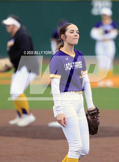 Thumbnail 3 in Farmersville vs Winnsboro photogallery.
