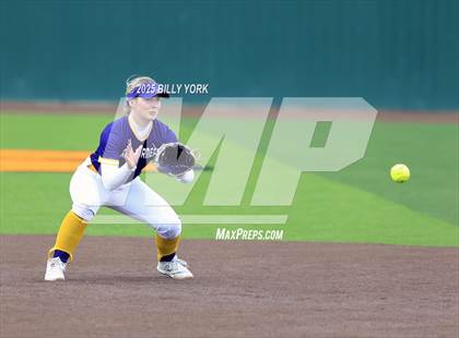 Thumbnail 2 in Farmersville vs Winnsboro photogallery.