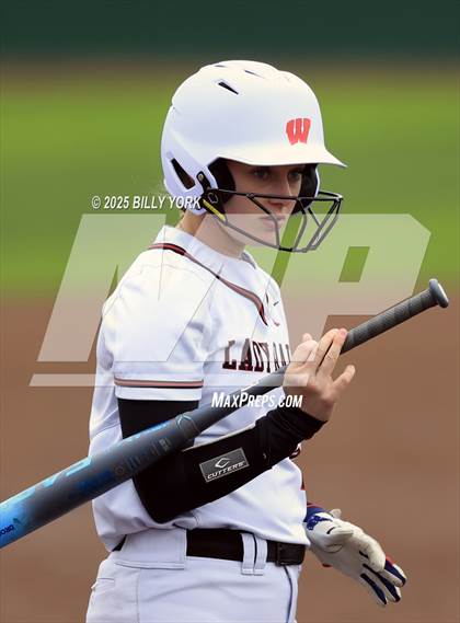Thumbnail 1 in Farmersville vs Winnsboro photogallery.