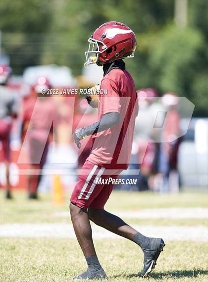 Thumbnail 1 in Ribault @ Raines photogallery.