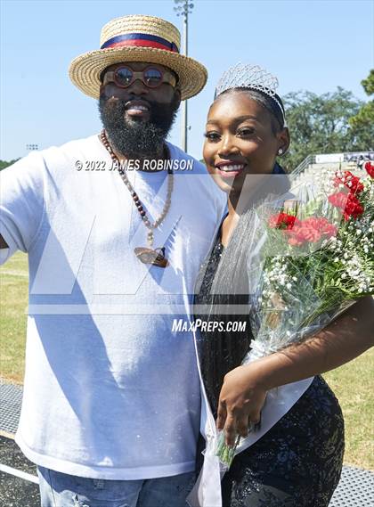 Thumbnail 1 in Ribault @ Raines photogallery.