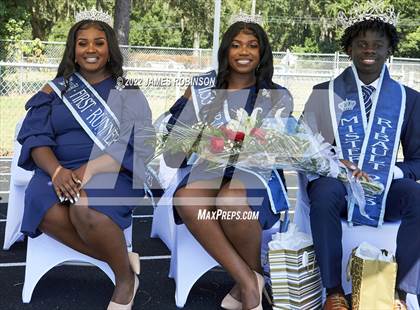 Thumbnail 1 in Ribault @ Raines photogallery.