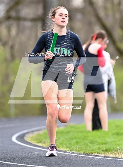 Thumbnail 2 in Yorktown 4 Way (3200 meter)  photogallery.