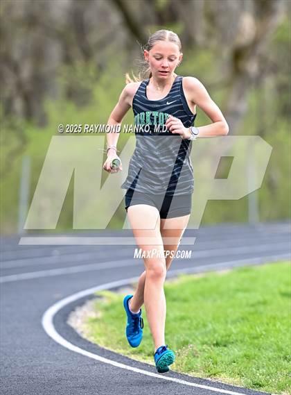 Thumbnail 1 in Yorktown 4 Way (3200 meter)  photogallery.
