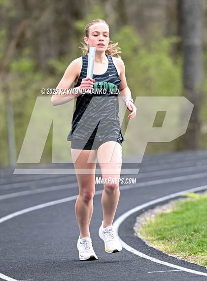 Thumbnail 1 in Yorktown 4 Way (3200 meter)  photogallery.