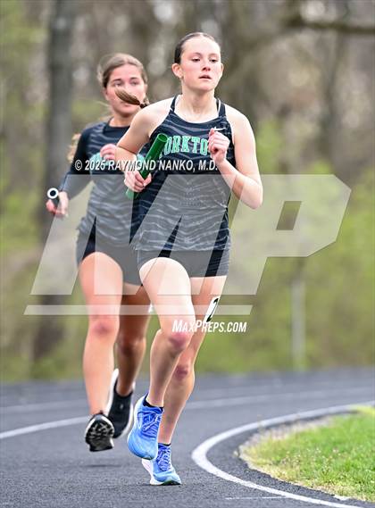 Thumbnail 1 in Yorktown 4 Way (3200 meter)  photogallery.