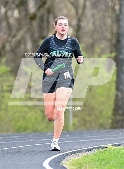 Thumbnail 1 in Yorktown 4 Way (3200 meter)  photogallery.