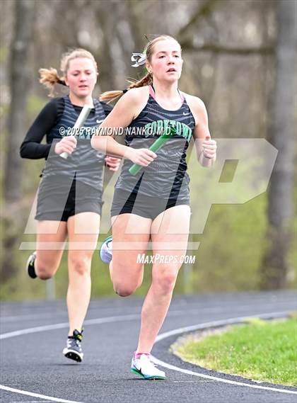 Thumbnail 1 in Yorktown 4 Way (3200 meter)  photogallery.