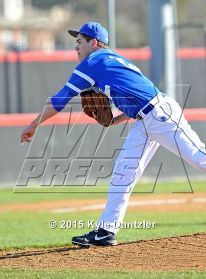 Thumbnail 2 in Nolan Catholic vs Midland Christian (Texas Private School Classic) photogallery.