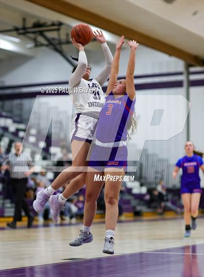 Thumbnail 2 in Selinsgrove vs. Shamokin Area (PIAA District 4 Class 4A Quarterfinal) photogallery.