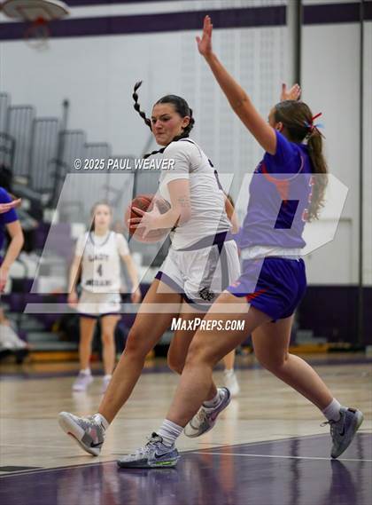 Thumbnail 1 in Selinsgrove vs. Shamokin Area (PIAA District 4 Class 4A Quarterfinal) photogallery.