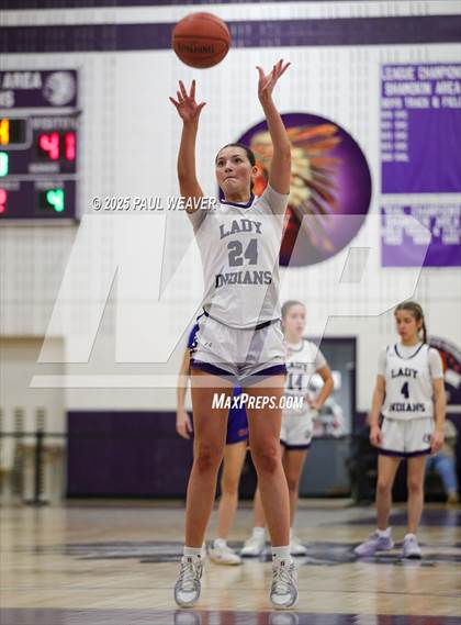 Thumbnail 2 in Selinsgrove vs. Shamokin Area (PIAA District 4 Class 4A Quarterfinal) photogallery.