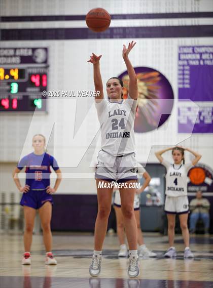 Thumbnail 3 in Selinsgrove vs. Shamokin Area (PIAA District 4 Class 4A Quarterfinal) photogallery.