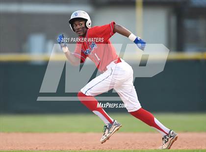 Thumbnail 2 in John Ehret @ Metairie Park Country Day photogallery.