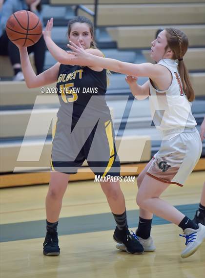 Thumbnail 3 in Gilbert vs Campo Verde photogallery.