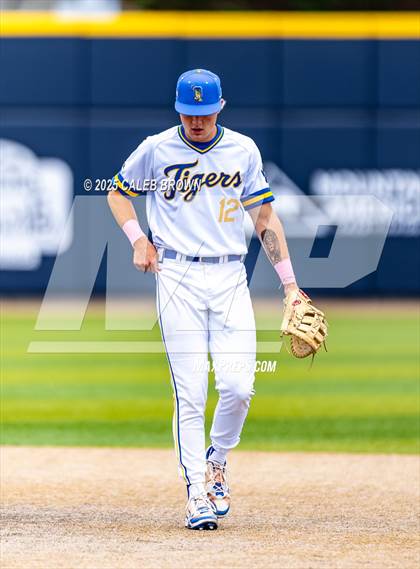 Thumbnail 1 in Salem Hills vs. Orem (UHSAA 5A Bracket Play) photogallery.