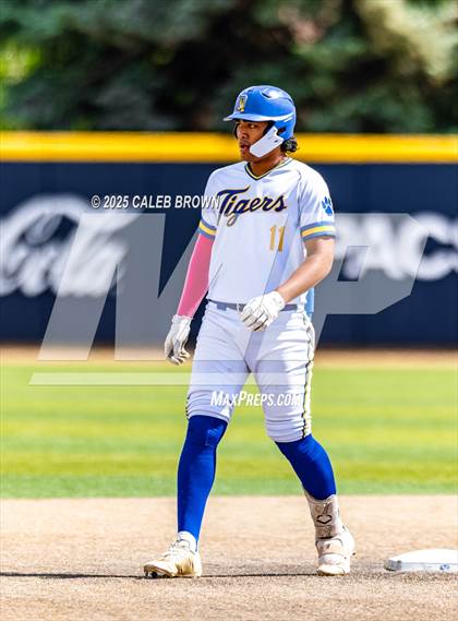 Thumbnail 2 in Salem Hills vs. Orem (UHSAA 5A Bracket Play) photogallery.
