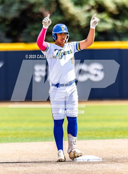 Thumbnail 1 in Salem Hills vs. Orem (UHSAA 5A Bracket Play) photogallery.