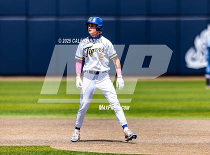 Thumbnail 1 in Salem Hills vs. Orem (UHSAA 5A Bracket Play) photogallery.