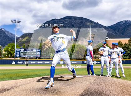 Thumbnail 2 in Salem Hills vs. Orem (UHSAA 5A Bracket Play) photogallery.