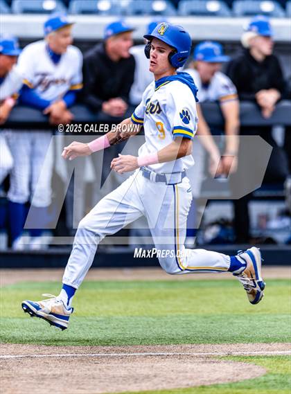 Thumbnail 3 in Salem Hills vs. Orem (UHSAA 5A Bracket Play) photogallery.