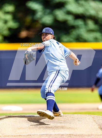 Thumbnail 3 in Salem Hills vs. Orem (UHSAA 5A Bracket Play) photogallery.