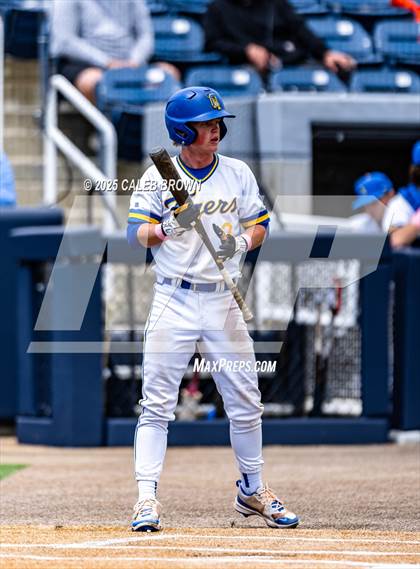 Thumbnail 3 in Salem Hills vs. Orem (UHSAA 5A Bracket Play) photogallery.