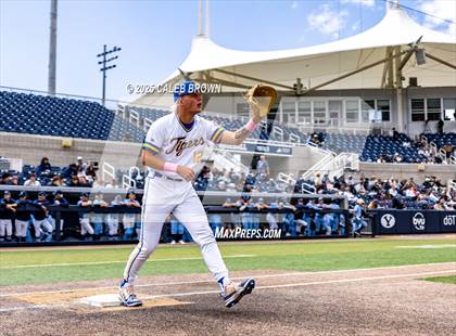 Thumbnail 1 in Salem Hills vs. Orem (UHSAA 5A Bracket Play) photogallery.