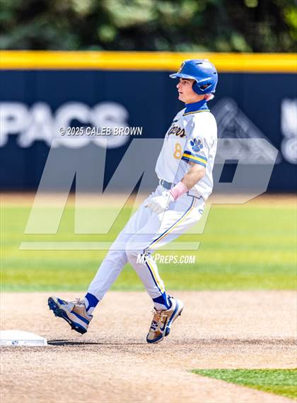 Thumbnail 3 in Salem Hills vs. Orem (UHSAA 5A Bracket Play) photogallery.